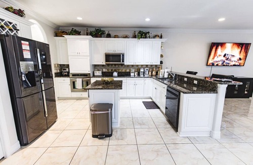 Rural Estates House | Spacious Retreat Home in Quiet Naples Neighborhood