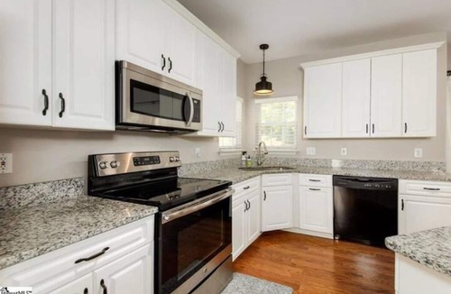 Conestee House | Spacious Urban House 4 B 2.5 Bath near Woodruff Rd