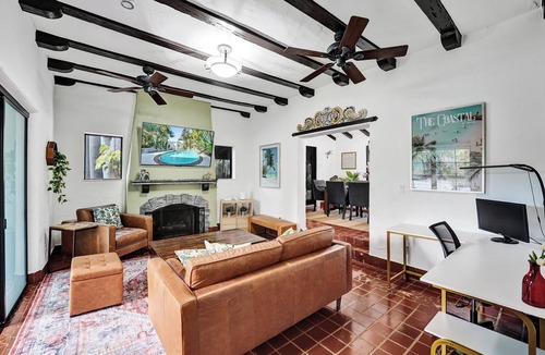 South Lake House | Spanish 5 Bedroom Pool House Minutes to the Beach