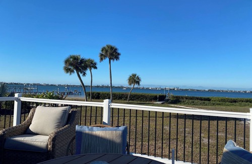 Englewood Cottage | Stunning 2-bedroom cottage in serene Englewood with unbelievable sunsets
