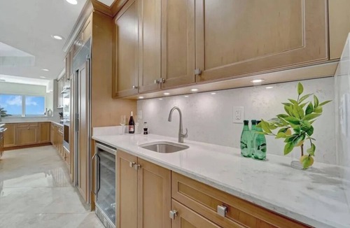 Longboat Key Condo | Stunning 3 bedroom Gulf View Condo! Paradise awaits you!
