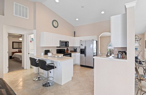Pelican House | Stunning 3 bedroom waterfront Villa in SW Cape Coral