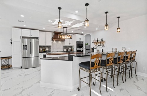 Butterknife Villa | Stunning 5BR Sanibel Island Paradise - Steps from Gulf Beach & Modern Comfort