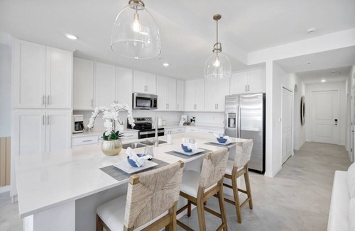 Immokalee Condo | Stunning New Condo in Ave Maria