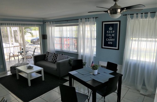 Caloosahatchee Apartment | Sun, beach, and great savings: huge discounts on holiday destinations!