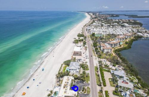 Longboat Key Apartment | Sun Salt Sand August and September Low Rates!