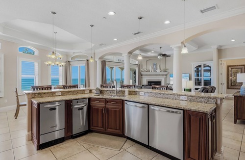 Sunset Beach House | Sunset Beach Luxury Beach Front Estate w/Hot Tub & Stunning Views - Sleeps 14
