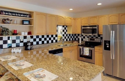 Sarasota Cottage | Super Cute Cottage-Private & Relaxing-1Mile Walk Bike to Beach