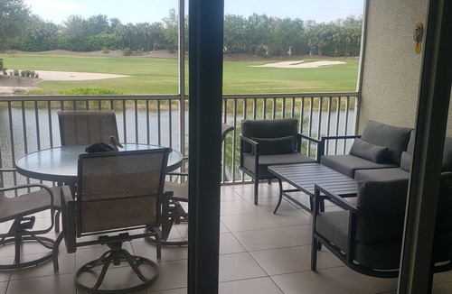 Bonita Springs Condo | "The Hidden Gem" in Spring Run offers golf, tennis, pool & restaurants!