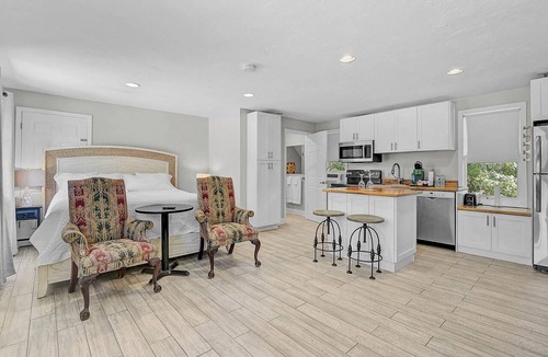 Central Sarasota Hotel | THE RESERVE RETREAT