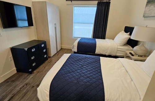 Historic District Hotel | The Suites at Fishermen's Village - 2 Bedroom Suites