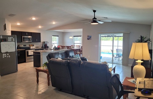 Jacarandas House | The Summer Hideout - Spacious house, heated pool, grill, beach gear