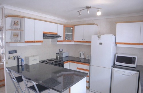 Shaka's Rock Apartment | This apartment is a 3 bedroom(s), 2 bathrooms, located in Dolphin Coast, KwaZulu-Natal.