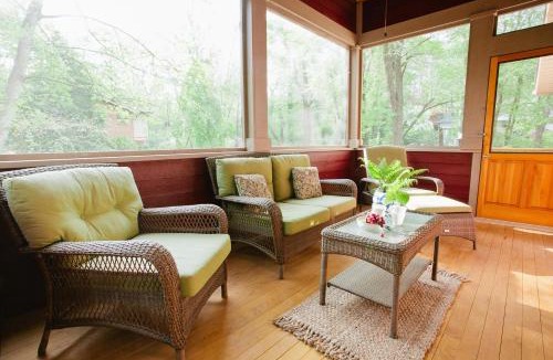 Black Mountain House | Tulip Cottage