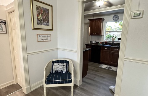 Allen Park Cottage | Twin Palm Cottage