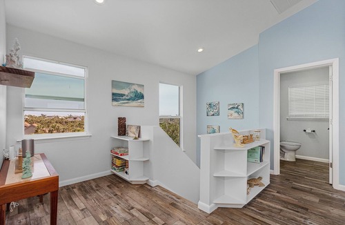 Jose's Hideaway House | Two minute walk to a soft sandy beach with some of the best shelling in the US.