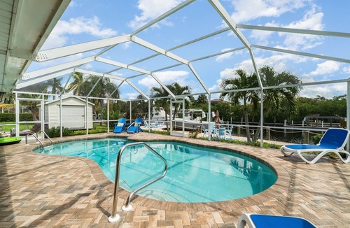 Lochmoor Waterway Estates Villa | Ultimate Riverfront Escape w/private heated pool, Villa Water Way Retreat