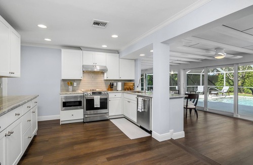 Coquina Sands House | Updated 3-BR house in Old Naples, 2 block walk to the beach, minutes to downtown