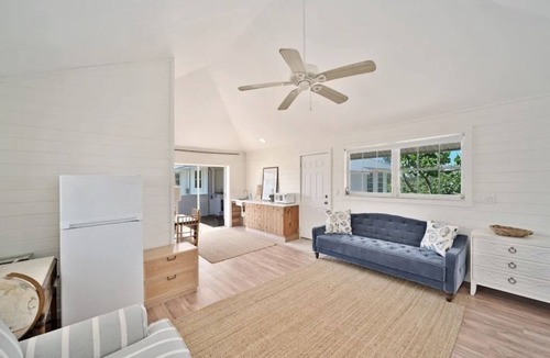 Sanibel House | UPDATED, QUIET WEST END, 250 YARDS TO BEACH.