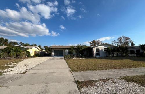 Venice East House | Venice Dove Shell