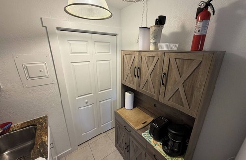 Golden Beach Apartment | Venice Island Beach Condo - Studio 62