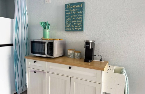 Golden Beach Apartment | Venice Villas Studio – Ground Poolside Retreat