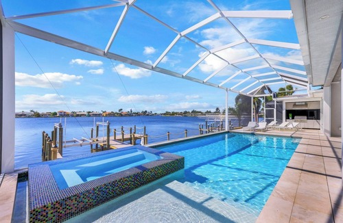 Eight Lakes Villa | Villa Flash - Five Bedroom Villa, Sleeps 10