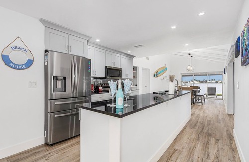 Eight Lakes Villa | Villa Soleada | Gulf-Access, Heated Pool & Spa