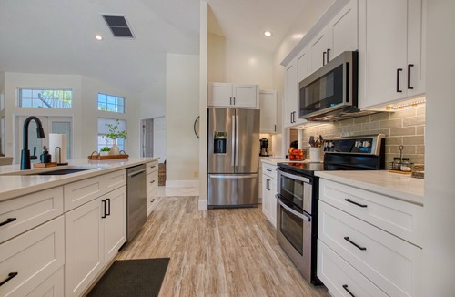 Pelican Villa | Villa Sunset Corners, perfect for families, BBQ, Pool and hot tub