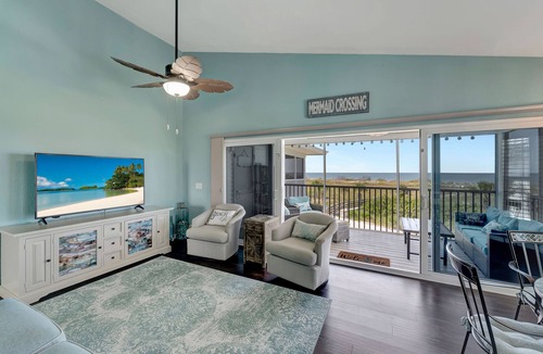 Palm Island Villa | Villa with a Spectacular view of the Gulf plus Resort Amenity Access, A3624A
