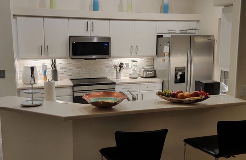 Caloosahatchee Villa | Villa with solar and electrically heated pool, south-facing exposure.
