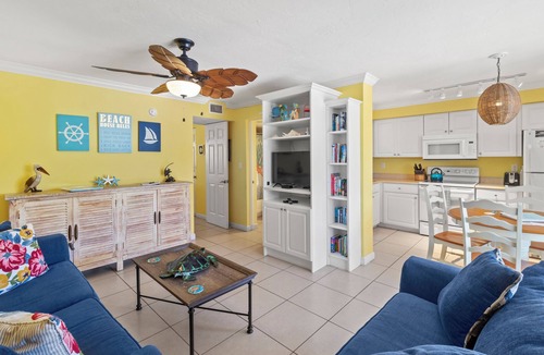 Whitney Beach Condo | Vitamin Sea: Open August 15th - 19th, $199/nt + Fees!