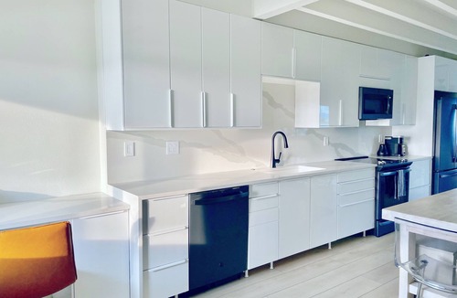 Placida Condo | Wake Up on the Beach: Beachfront Condo Little Gasparilla, parking, ferry, pool!