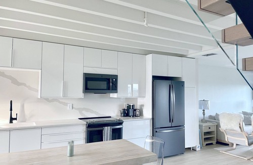 Placida Condo | Wake Up on the Beach: Beachfront Condo Little Gasparilla, parking, ferry, pool!