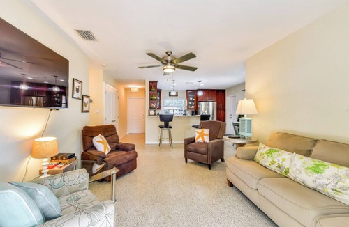 Arlington Park House | Walk to Park & Pool: Sarasota Family Home w/Yard