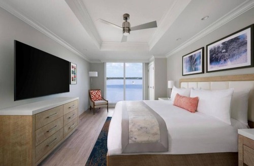 Charlotte Harbor Hotel | Waterfront 2-Room Stay – Charlotte Harbor Views Near Shopping and Dining