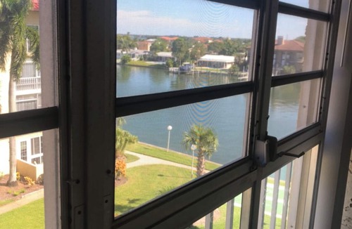 Island Estate Condo | Waterfront Florida Condo. 3 to 6 month rental.