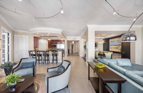 Royal Harbor Condo | Waterfront Luxury Condo - Naples Bay Resort