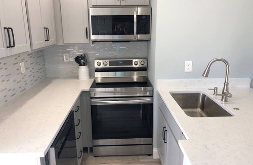 Venice Condo | Waterfront one BR condo in beautiful Venice Beach FL. Pool, beach and marina.