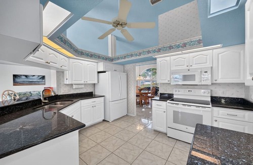 Broadmoor House | Waterside Retreat on Sportsman | Private Pool & Canal Views