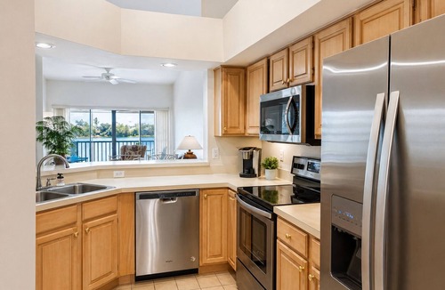 Bonita Springs Condo | Waterview Spanish Wells 2 Bdrm plus Den , 2 Bath Fully Furnished Condo. Sleeps 6