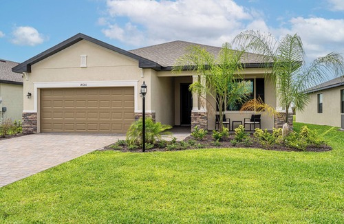 River Hall House | Welcome to your home away from home in Fort Myers, Florida!