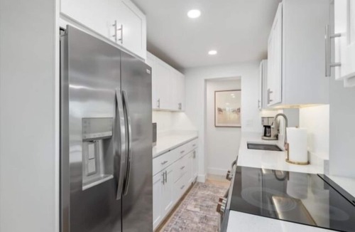 Grove City House | Welcome to your perfect seasonal escape