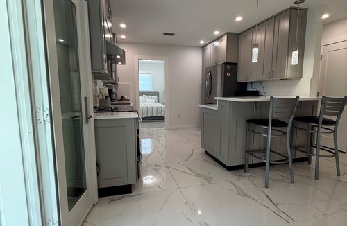 Warm Mineral Springs House | White Pearl - Modern 3BR canal home , in Warm Mineral Springs, near beaches