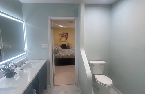 Cypress Lake Hotel | Wonderful 1-bedroom room with AC in vibrant Fort Myers