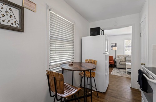 Greenville House | WOW! 2 Bedroom Near Downtown Greenville - Pet Friendly