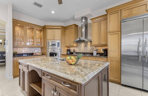 Pelican House | WOW! Experience Luxury! Gulf Access, Pool & Spa, Kayaks, Dock, Tiki- Villa Waterfront Wonderland