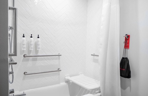Clearwater Hotel | Your Home Away From Home! 4 Pet-friendly Units, Free Breakfast, Free Parking