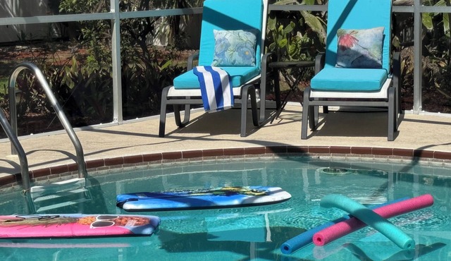 139/n from 189/n July, Bonita Springs, Private Pool, Hot tub, 5 min. to Beach !