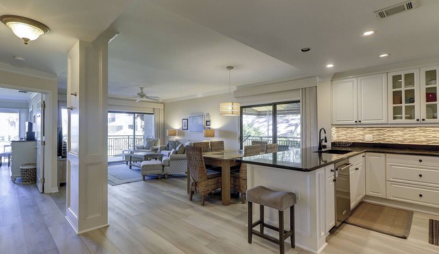 1851 Beachside Tennis - Gorgeous Vies of Calibogue Sound! in Hilton Head Island